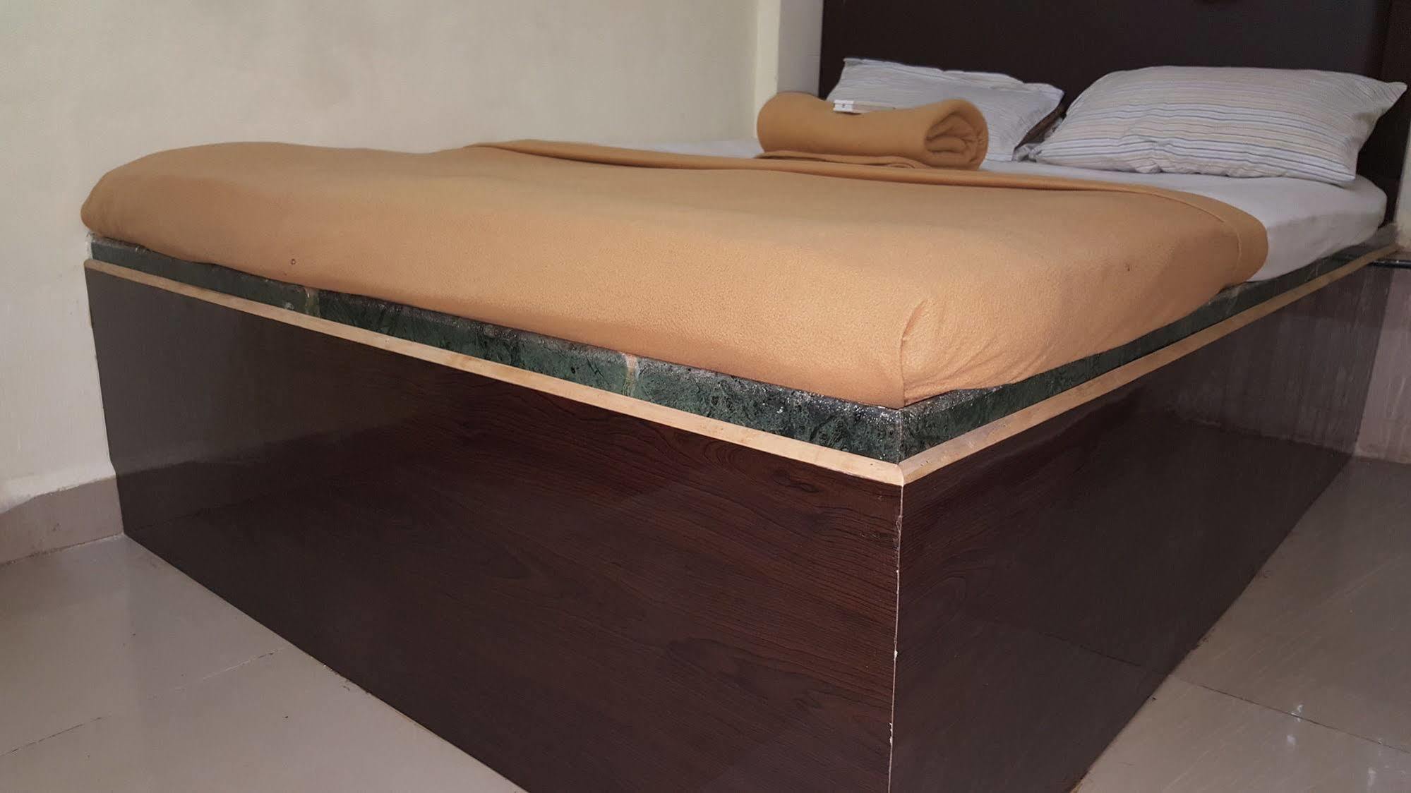 Hotel Al Mehraj Mumbai Luaran gambar